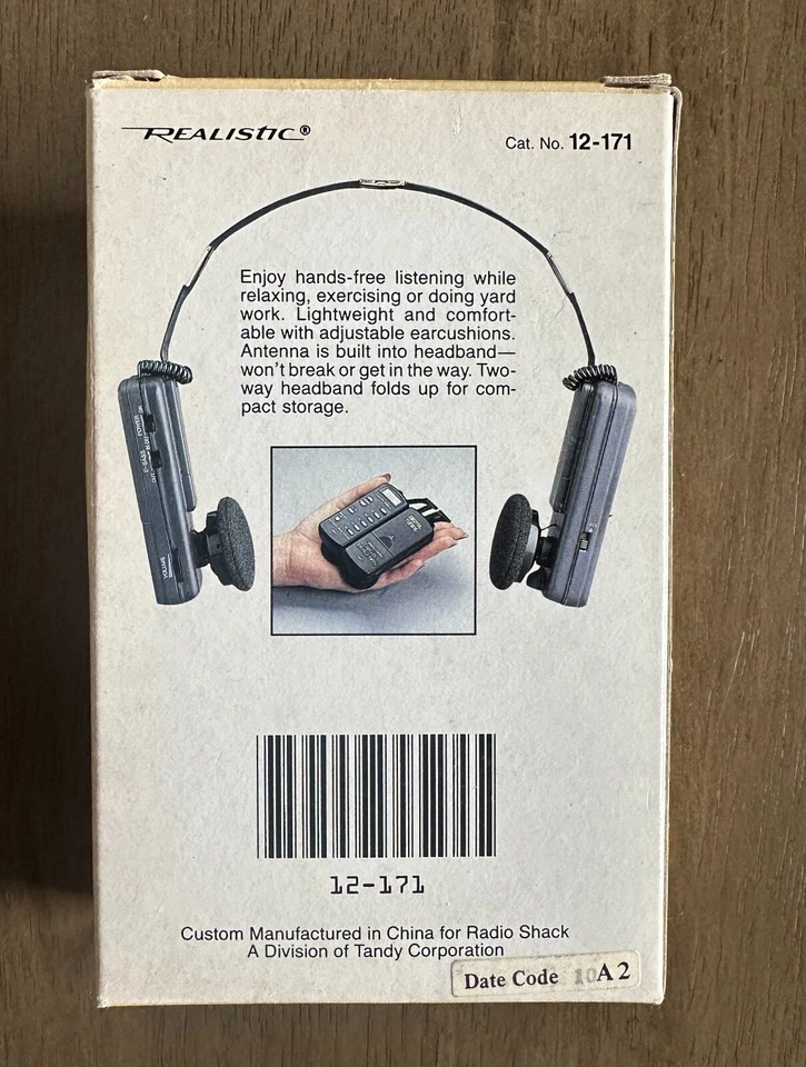 REALISTIC 12-171 Stereo Mate Digital AM/FM Headset Radio Folding Vintage NIB - Image 2 of 3