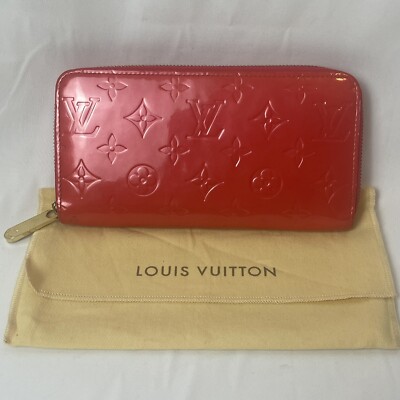 Louis Vuitton Vernis Patent Leather Monogram Zip Around Red Wallet