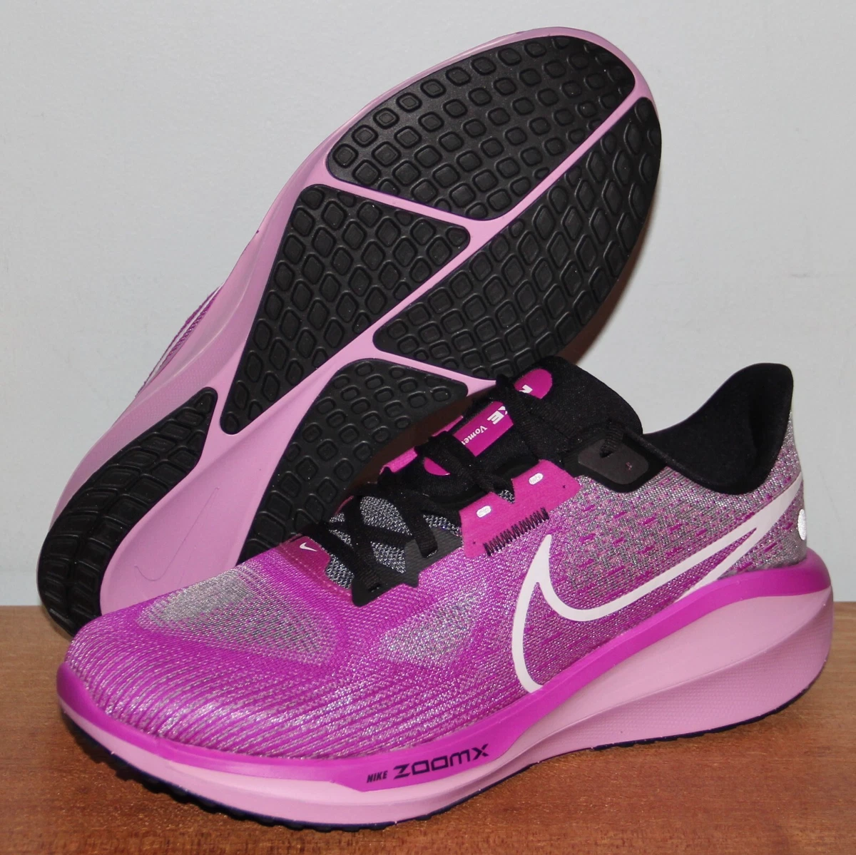 NEW Nike Vomero 17 Hyper Violet Purple FB1309 500 Running Shoes Nike Running Shoe Vomero 17 - Hyper Violet/White/Black main image 4