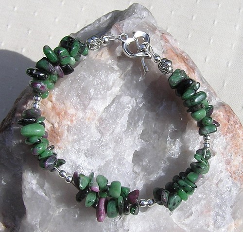 SALE - Green Zoisite (Anyolite) Gemstone Beaded Bracelet "Glade" Free UK Post - Picture 3 of 4