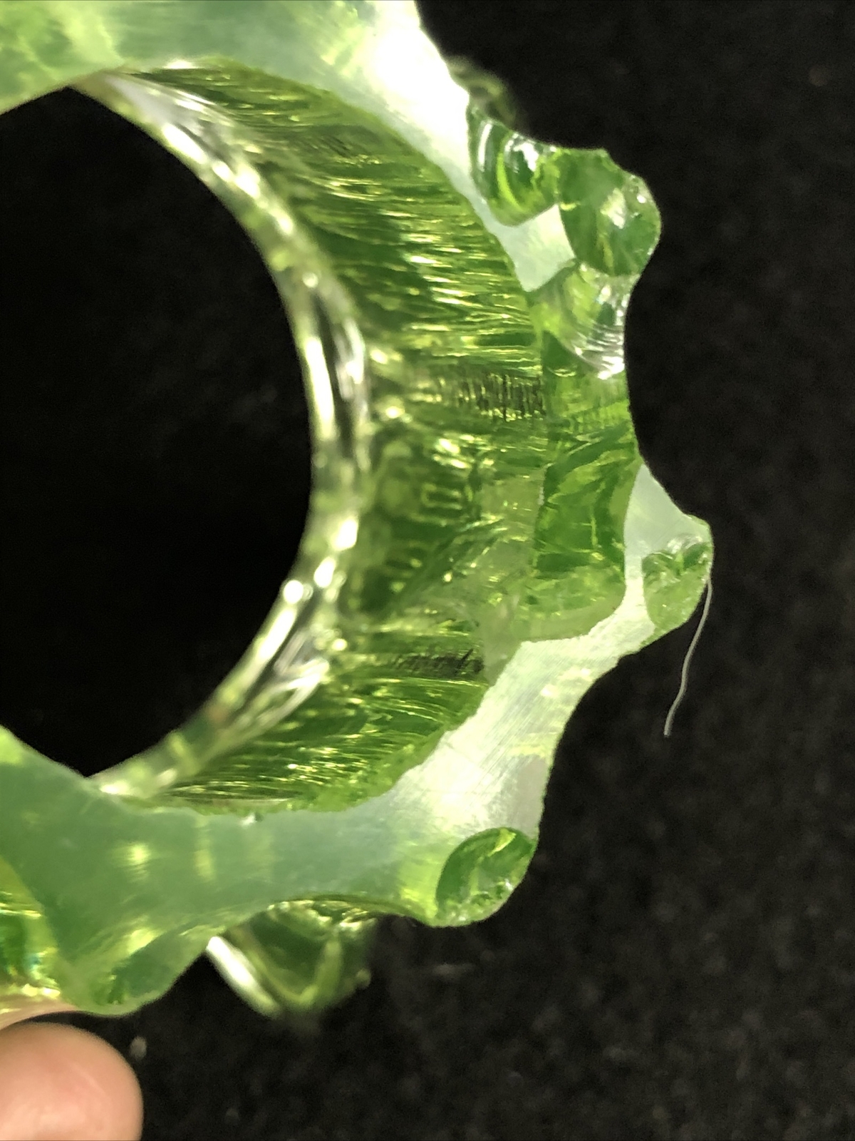 Antique/Vintage Green Uranium Glass Vase 14cm Tall Art Deco. UV