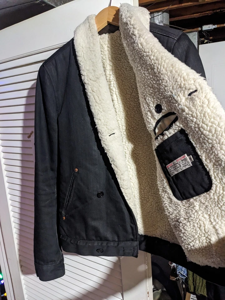Chaqueta de mezclilla negra forrada Shipley Halmos Sherpa para hombre Foto 3 de 4