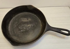 Vintage Wagner Ware Sidney -O- 7A Frying pan 9"