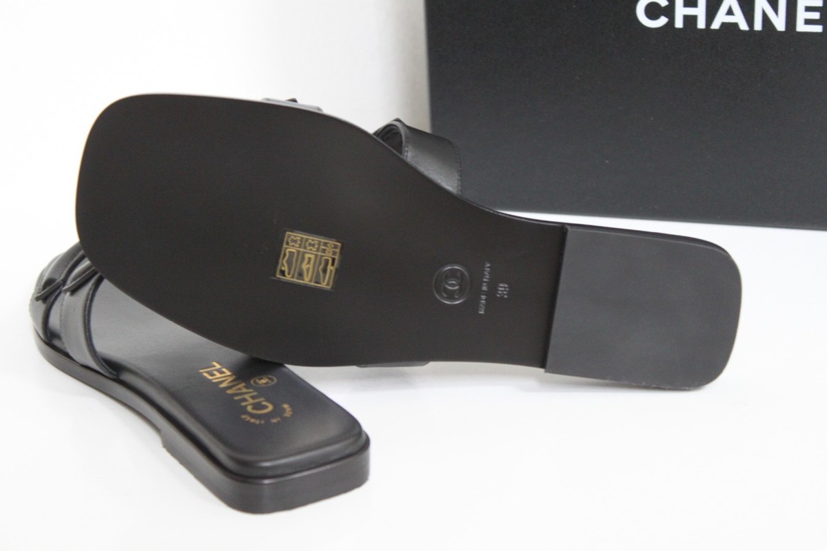 sz 8.5 / 39 CHANEL CC Logo Black Leather Mules Slide Slip on Flat