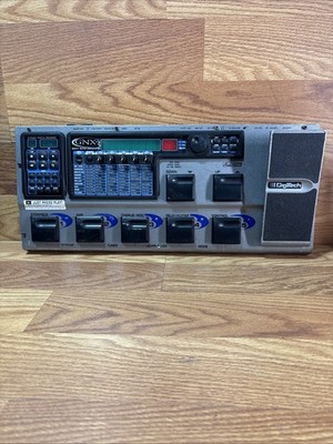 DigiTech GNX3 Guitar Workstation Multi-Effects Guitar Effect Pedal DigiTech GNX3 Guitar Workstation Multi-Effects Guitar Effect Pedal