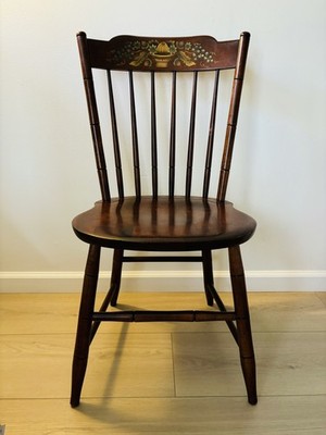 Vintage Lambert Hitchcock Windsor Solid Wood Chair Comb Back with