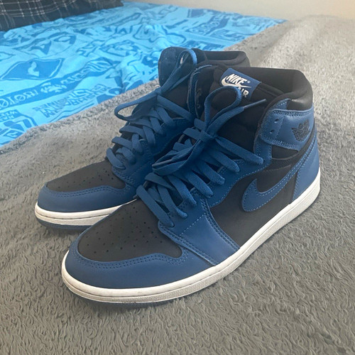 Nike Air Jordan 1 Men’s High Top Leather Lace-Up Sneaker Blue Black White