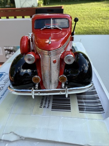 Danbury Mint 1937 Studebaker Coupe Express Pickup Truck 1/24 AUTO PRESSOFUSA CON SCATOLA - Foto 4 di 15