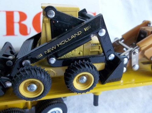 Winross Ford Truck Keller Bros Flatbed w/ New Holland Loader & Tractor Backhoe - Picture 3 of 8
