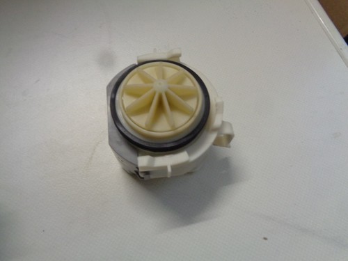 Ablaufpumpe SIEMENS Spülmaschine BLP3 , NEUWERTIG