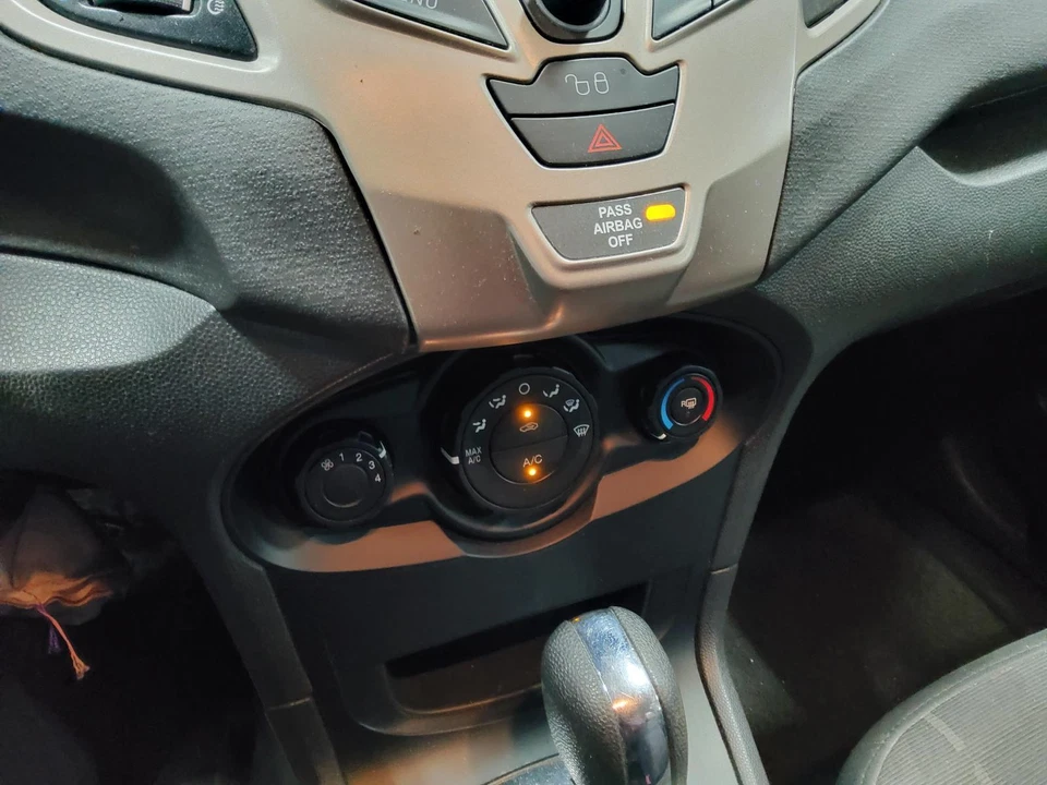 Medidor de velocímetro usado serve: 2012 Ford Fiesta cluster MPH sem centro de mensagens Gra - Imagem 4 de 4