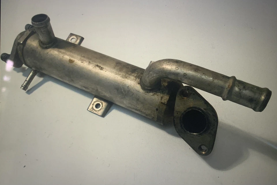 1996-1998 MK3 Volkswagen Jetta Golf Beetle 1.9 TDI AHU 1Z EGR Cooler - Image 4 of 4