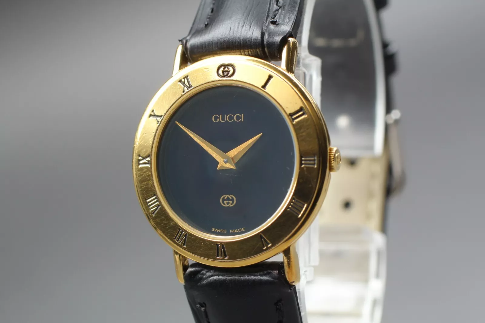 Montre à quartz femme romaine vintage 