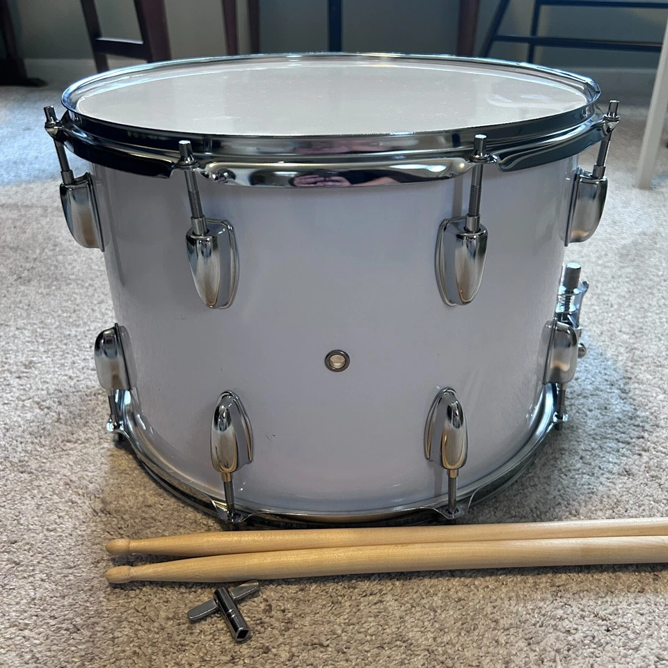 Marching Snare Drum 14x10 White with Poplar Shell Drum Sticks, Strap, Drum Key - Image 2 of 4