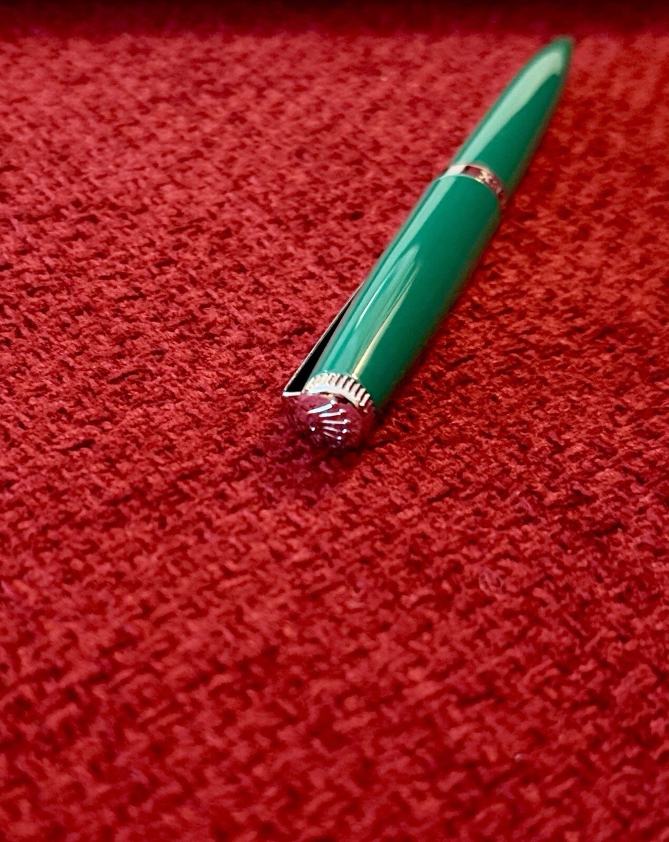 NEW Rolex Emerald Green Submariner Twist Ballpoint Pen, Refillable