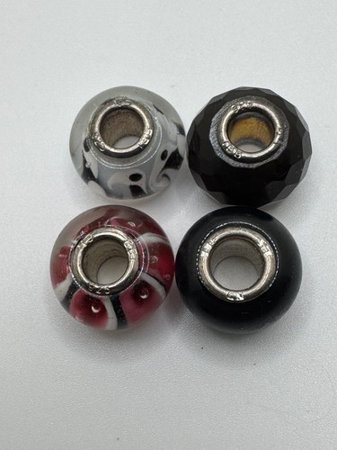 4 VINTAGE 925 STERLING SILBER PERLEN GLAS CHARM ROT WEISS SCHWARZ - Bild 2 von 2