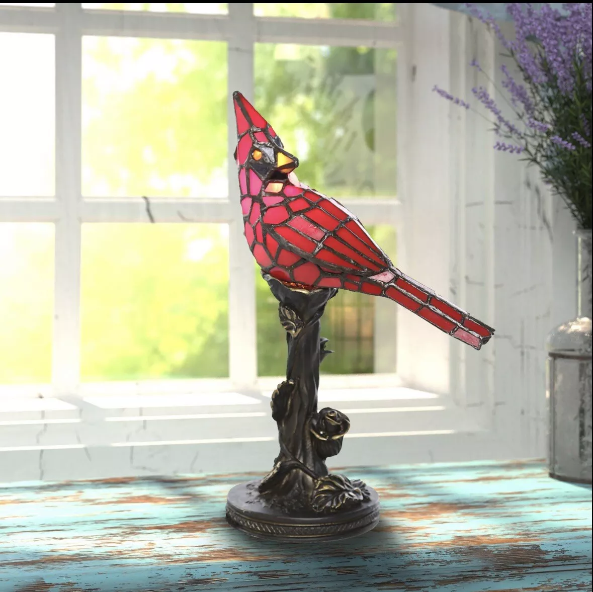 Cardinal table lamp outlet