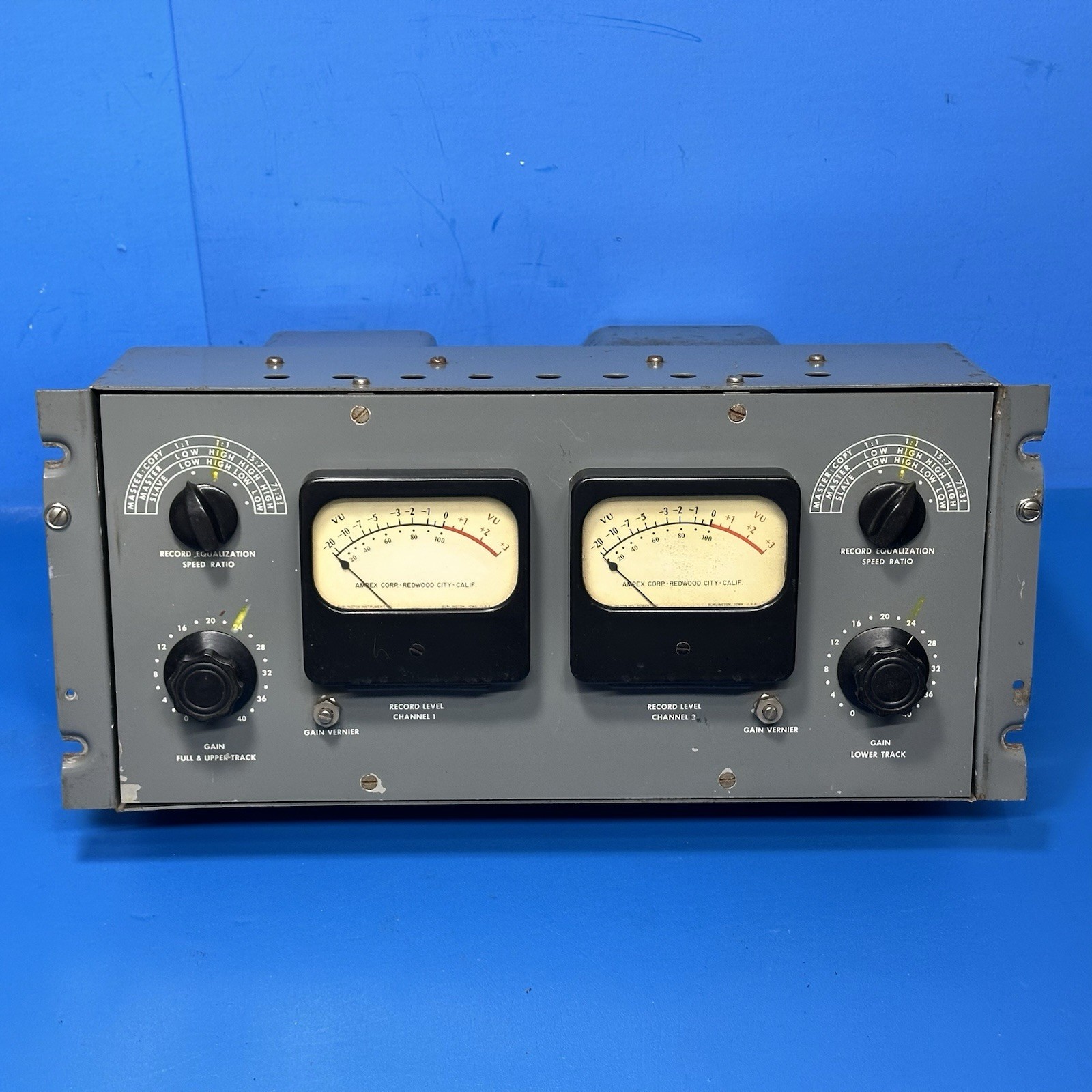 VINTAGE AMPEX REEL TO REEL  MASTER TUBE AMPLIFIER S3200 3000 3200