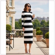 $3100 Carolina Herrera Striped Knit Runway Dress, Jet Black & Swan White