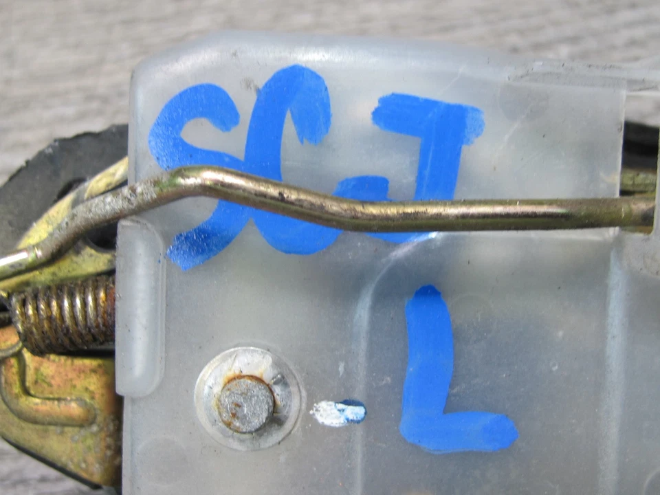 92-00 LEXUS JZZ31L SC400 SC300 ACTUADOR DE CIERRE DE PUERTA DE CONDUCTOR DELANTERO IZQUIERDO OEM Foto 2 de 4