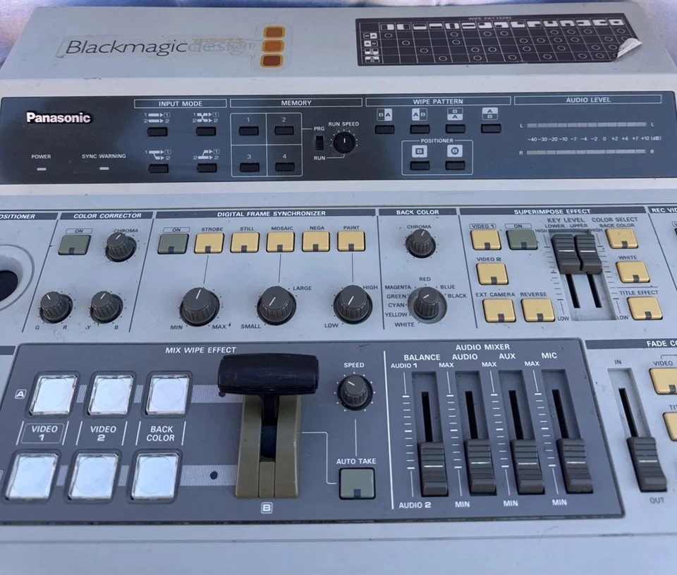 Vintage Panasonic WJ MX12 Digital AV VJ Mixer Automatizado de Áudio e Vídeo ao Vivo* - Imagem 3 de 4