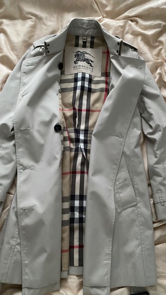 BURBERRY Trenchcoat Grau Eleganter Mantel 