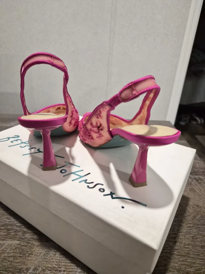 Betsey Johnson Nikki Heel Fushia Pink Women's Shoes Size 5.5 - Image 3 of 4