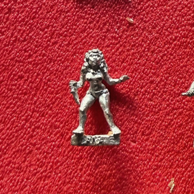 CITADEL RHORA DAGGER LANA URSE BARBARIANS - OOP METAL WARHAMMER FANTASY GW 1985