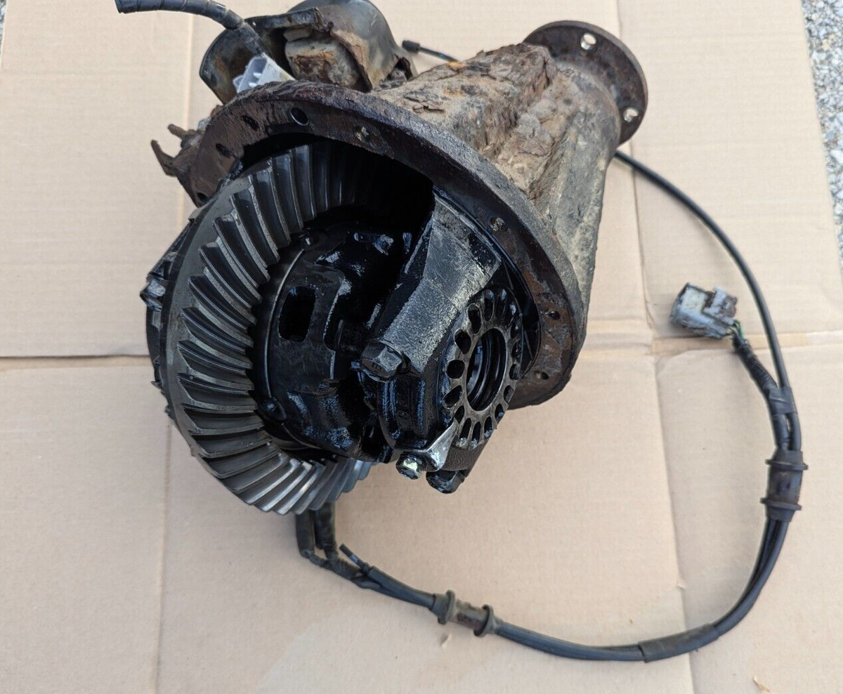 E-LOCKER Toyota 4.30 Ratio Rear Differential 8