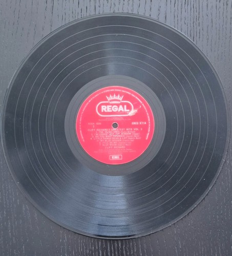CLIFF RICHARD(THE SHADOWS)" GREATEST HITS VOL2 "VERY RARE KOREAN LP - Picture 4 of 4