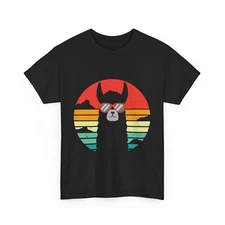 Llama T-Shirt, Llama with Sunglasses Animals Lovers Women Men Vintage T-Shirt