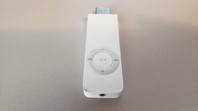 Apple iPod Shuffle ホワイト　新品、未開封 Apple iPod shuffle 1st Generation White (512 MB) - Not