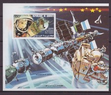 DJIBOUTI 1986 25 Jahre Gagarin Block 131 B (17,00 Euro) **/MNH