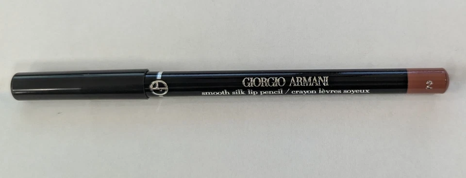 1 LÁPIZ LABIAL DE SEDA SUAVE GIORGIO ARMANI ECSTACY 0,04 oz - TONO: #2 NUEVO EN CAJA Foto 2 de 4