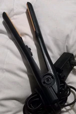 CHI Global Beauty Network GF1001 Black 1-in Ceramic Flat Iron Hair Straightener 