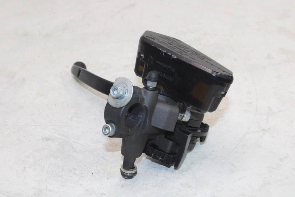 15-22 KAWASAKI CONCOURS 14 ZG1400 ABS OEM EMBRAGUE CILINDRO MAESTRO Foto 2 de 4