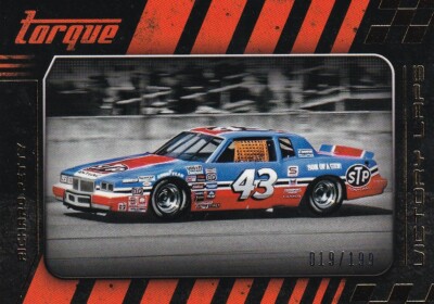 Panini 2016 Torque Richard Petty #VL8 19/199 VICTORY LAPS GOLD PARALLEL CARD