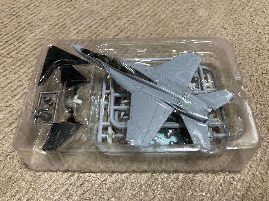 エフトイズ 1/144 F/A-18E ジョリーロジャース s-l1200.jpg