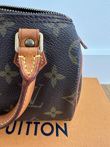 Authentic LOUIS VUITTON Monogram Canvas Speedy Nano - Picture 6 of 20