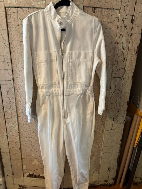 Picture 1 of 4