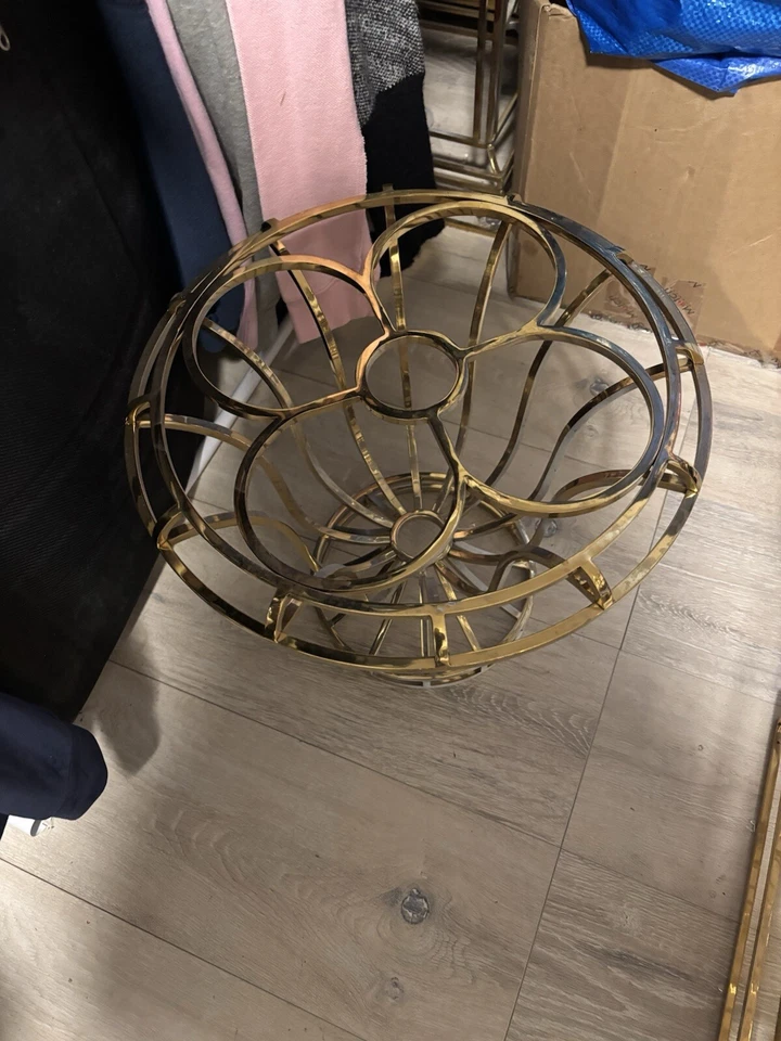 MESAS LOUIS VUITTON TIENDA EXPOSITORES DOS JUNTOS 36L 20H 20W 40 LIBRAS HERMOSAS Foto 4 de 4