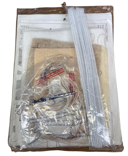 Bucilla White Christmas Santa 18" Original Jeweled Felt Stocking Kit NEW 85318 - Bild 4 von 4