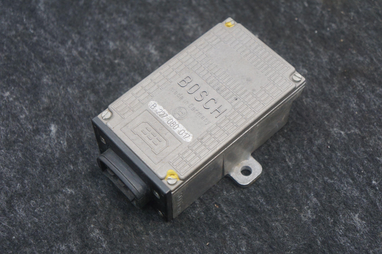Engine Rev Limiter Bosch MSD Ignition Coil Controler 227080017 Porsche 917 69-73