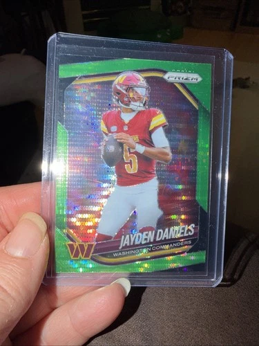 2025 Panini Prizm - Jayden Daniels #278 Neon Green Pulsar Prizm
