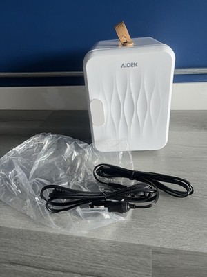 AIDEK Portable Cooler & Warmer Mini Fridge White 0-5L Single Door Freestanding