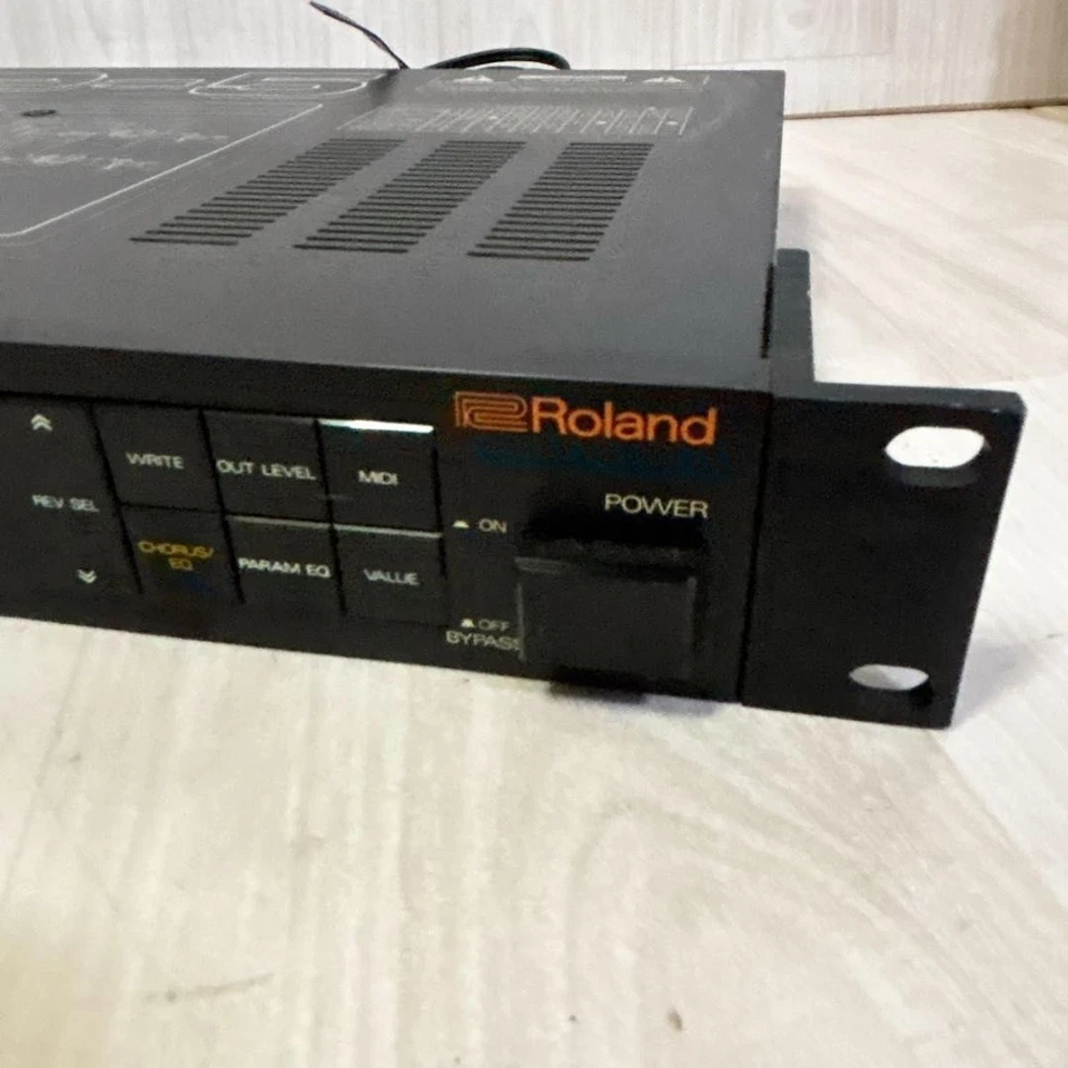 ROLAND DEP-5 Digital Multi Effects Processor Reverb Chorus Equalizer Delay Sound - Image 4 of 4