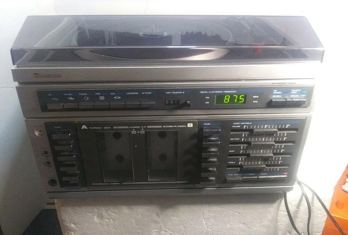 Vintage Sears SR Stereo AM/FM RadioPhonographTape