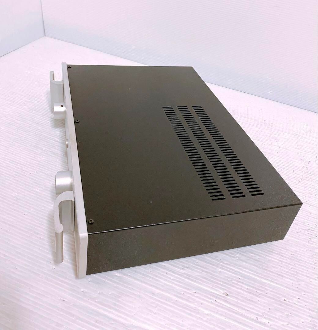 TRIODE Future2000 stereo integrated amplifier in good TRIODE Future2000 stereo integrated amplifier in good