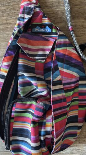 Kavu Rope Sling Crossbody Bag Coastline Rainbow Stripe Colorful 15”x9.5” - Picture 3 of 4