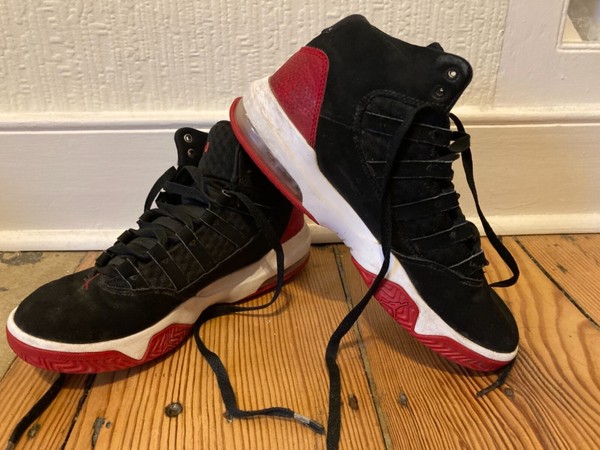 jordan trainers size 6